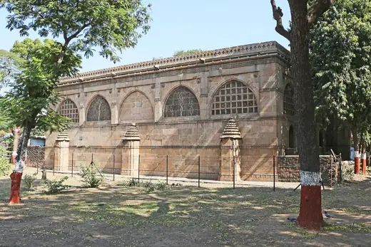Photo 1: Exterior · Sidi Saiyyed Mosque, Ahmedabad, India