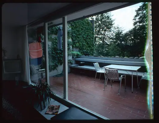 Photo 4: Interior