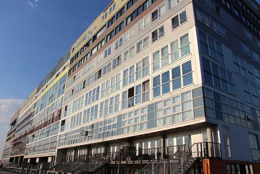 Photo 2: Exterior · Houthavens - Silodam Residential building