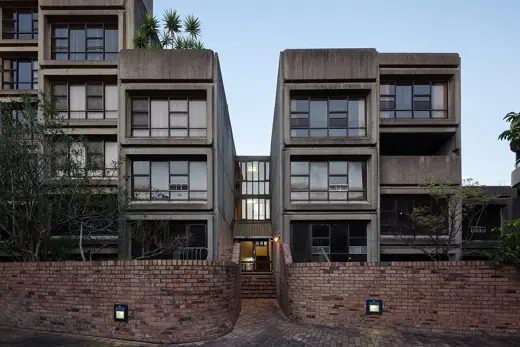 Photo 2: Exterior · http://saveoursirius.org/