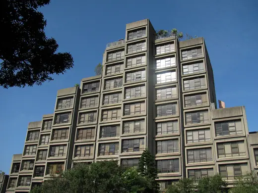 Photo 3: Exterior · Sirius