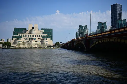 Photo 6: Interior · SIS Building and Vauxhall Bridge