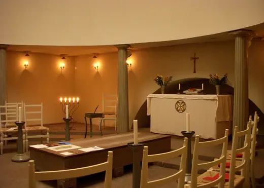 Photo 4: Interior