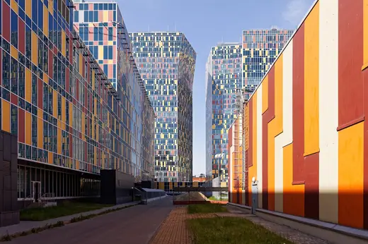 Photo 4: Exterior · Moscow, Sky House mixed-use estate