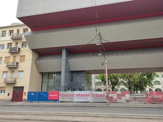 Photo 3: Exterior · Přední část u Dunaje Slovenské národní galerie v Bratislavě