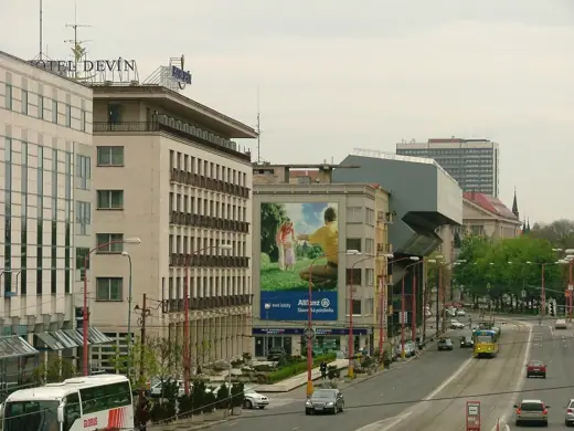 Photo 5: Context · Hotel Devin, Slovak National Gallery, street: Razusovo Nabrezie