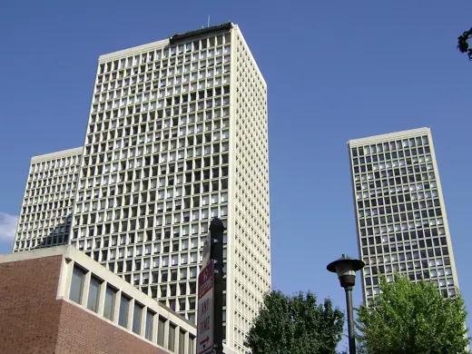 Photo 4: Exterior · w:Society Hill Towers , 210 Locust St