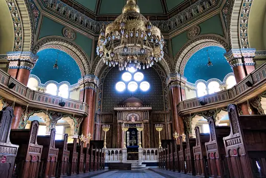 Photo 5: Interior