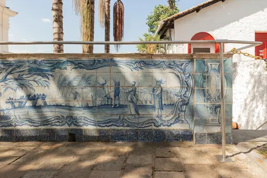 Photo 3: Exterior · Azulejos, Solar do Unhão e Capela de Nossa Senhora da Conceição, Salvador, Bahia