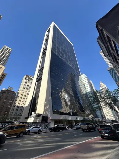 Photo 3: Exterior