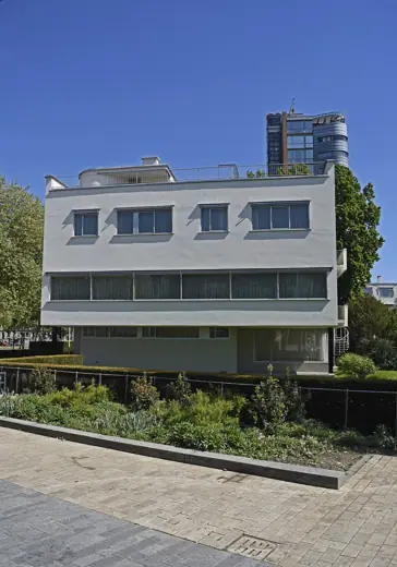 Photo 6: Context · Sonneveld House seen from the west, Rotterdam, South Holland, the Netherlands