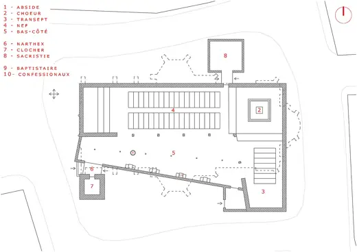 Photo 7: Plan · En pointillé, le plan de l'ancienne église gothique