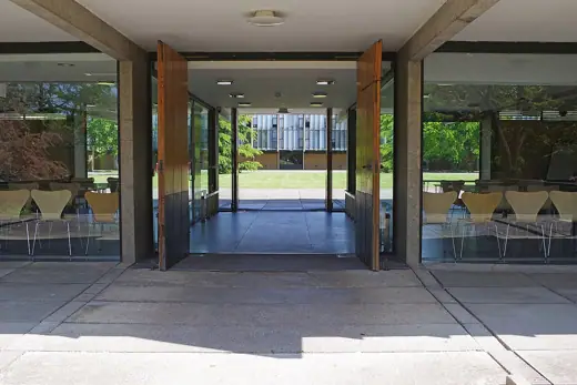 Photo 2: Exterior · St Catherine's College