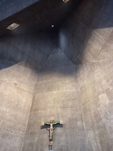 Photo 5: Interior