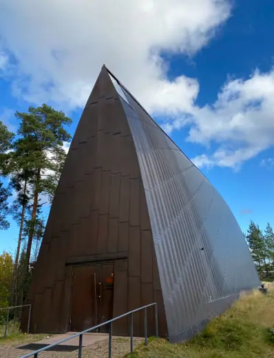 Photo 3: Exterior · Sankt Henriks ekumeniska konstkapell i Åbo, Finland