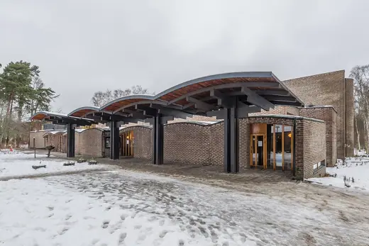 Photo 3: Exterior · Markuskyrkan (St Mark`s church), Björkhagen, Stockholm