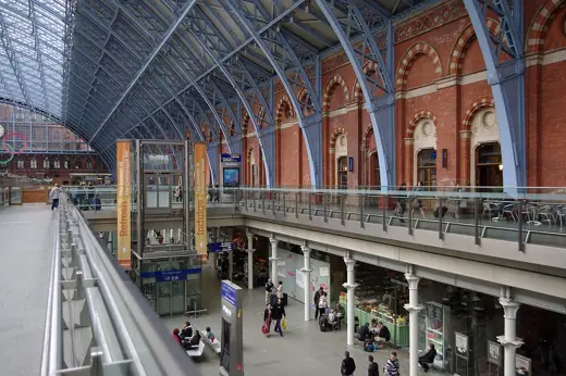 Photo 5: Interior · The concourse at London St Pancras railway station