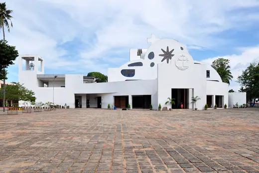 Photo 1: Exterior · Parumala Church in Parumala, Kerala, India