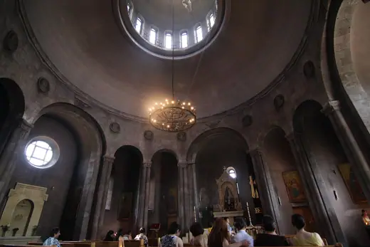 Photo 5: Interior