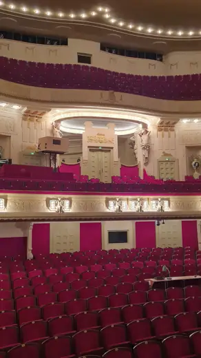 Photo 6: Interior