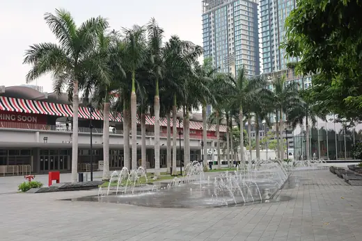 Photo 3: Exterior