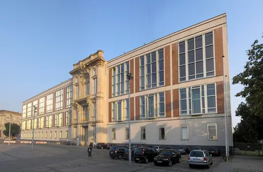 Photo 4: Exterior · State Council building in Berlin