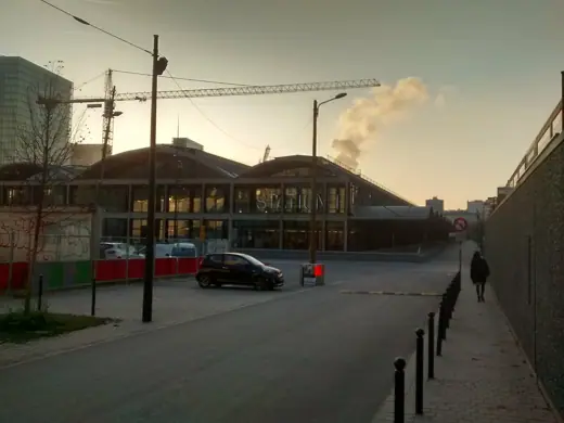 Photo 2: Exterior · Halle Freyssinet - Station F