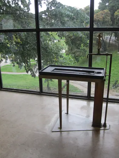 Photo 6: Interior