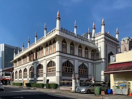 Photo 3: Exterior · Sultan Mosque, Singapore