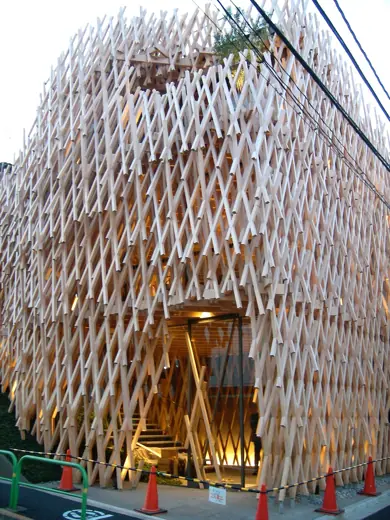 Photo 4: Exterior · 131206 - 1-e
