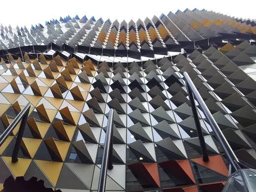 Photo 2: Exterior · Exterior Anodised Facade with 8 colours by Sapphire Aluminium