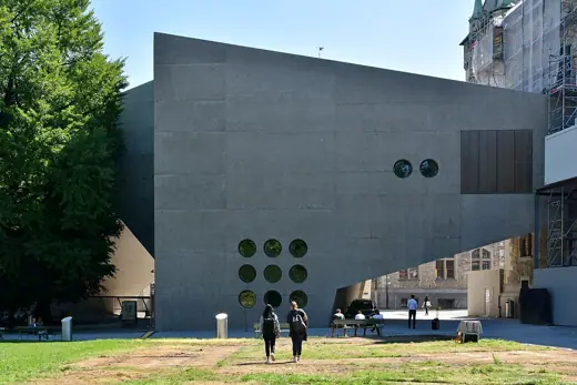 Photo 2: Exterior · Landesmuseum Zürich