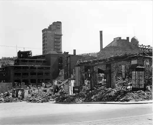 Photo 3: Exterior · Tagblatt building 1944