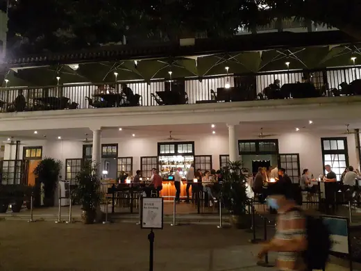 Photo 2: Exterior