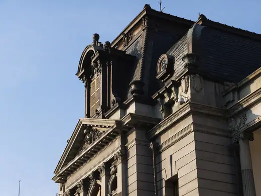Photo 3: Exterior