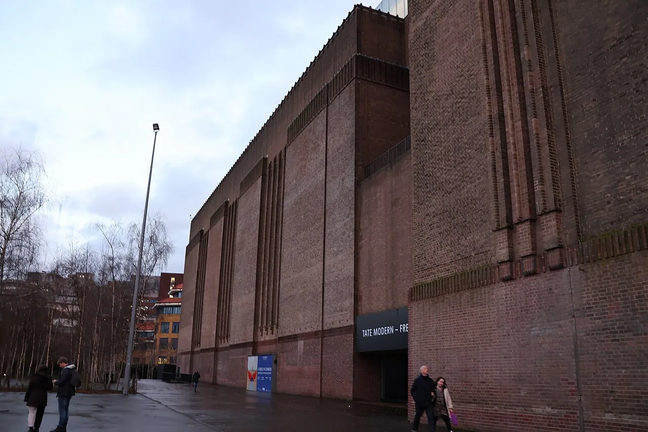 Tate Modern: Detail · Exterior of Tate Modern in London, England