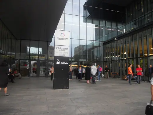 Photo 3: Interior