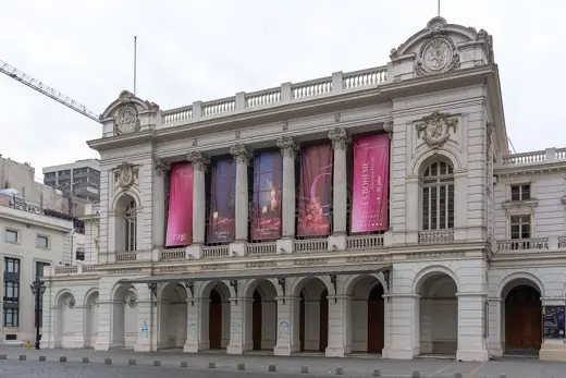 Photo 3: Exterior · Teatro Municipal, Santiago, Región Metropolitana, Chile