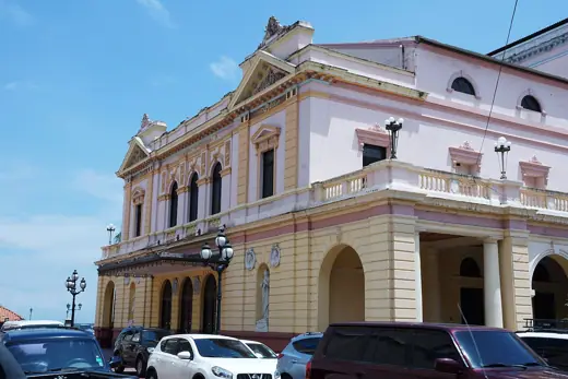 Photo 2: Exterior · This is a picture of the panamanian cultural heritage monument with the ID