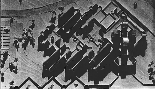 Photo 8: Model · model Tehran Museum of Contemporary Art, 1975