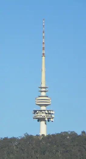 Photo 1: Exterior