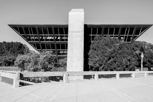 Photo 3: Exterior · The Tempe Municipal Building in Tempe, Arizona