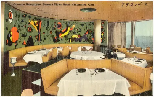 Photo 2: Interior