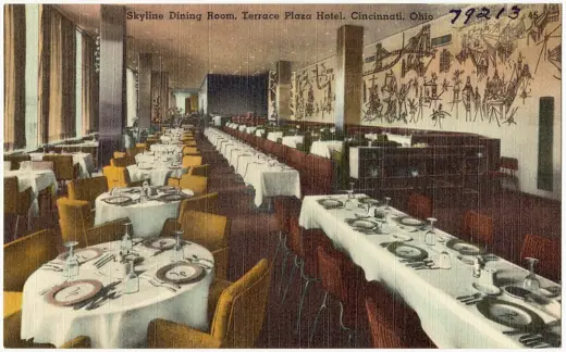 Photo 3: Interior