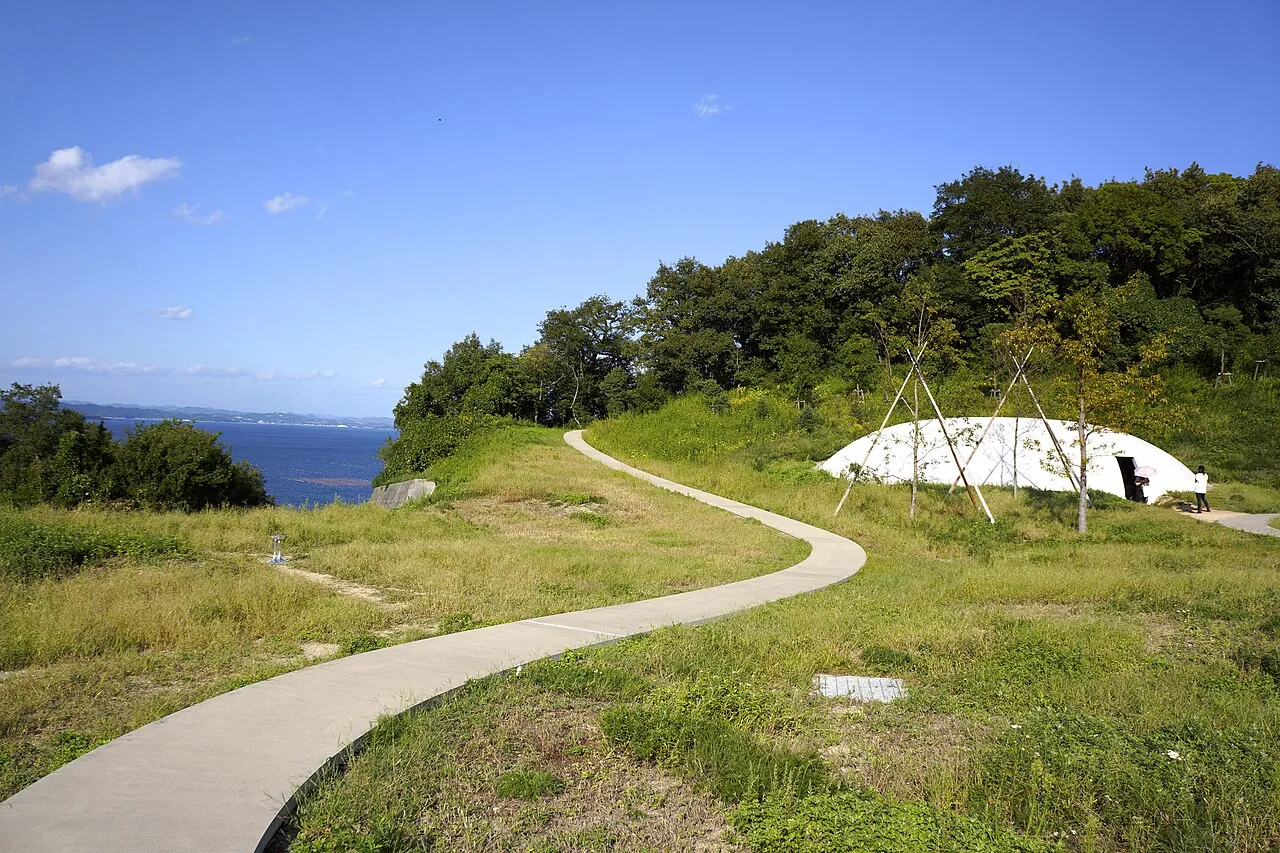 Teshima Art Museum: Exterior