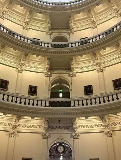 Photo 5: Interior