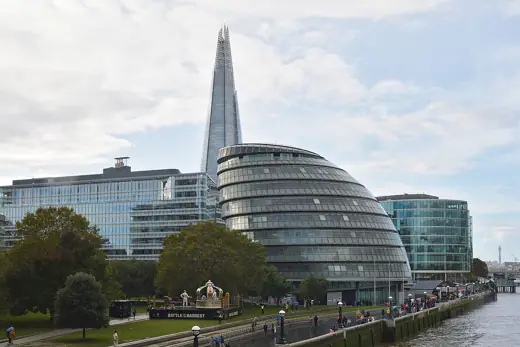 Photo 6: Interior · City Hall (Southwark) and The Shard in London, England