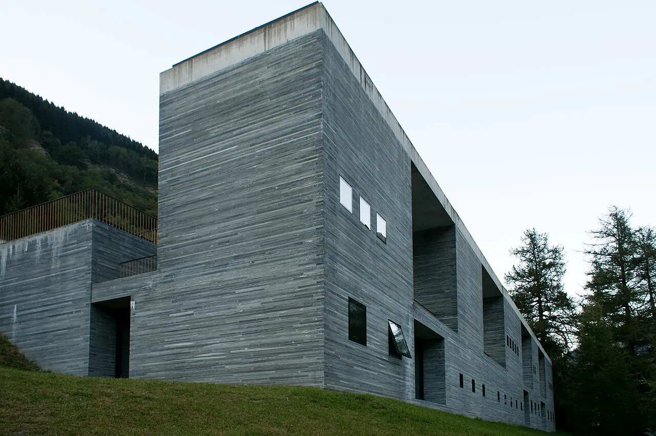 Therme Vals: Exterior · Kylpylä Sveitsin Valsissa