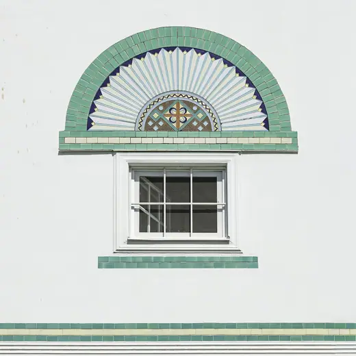 Photo 2: Exterior