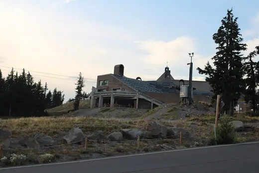 Photo 2: Exterior · Ski lift at Timberline Lodge on Mt